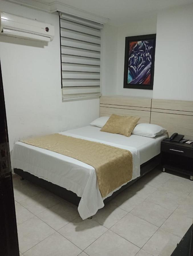 Hotel Suite Imperial 72 บาร์รังกีญา ภายนอก รูปภาพ