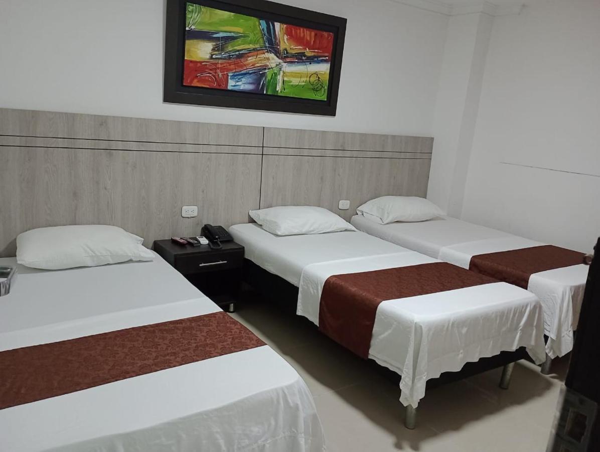 Hotel Suite Imperial 72 บาร์รังกีญา ภายนอก รูปภาพ
