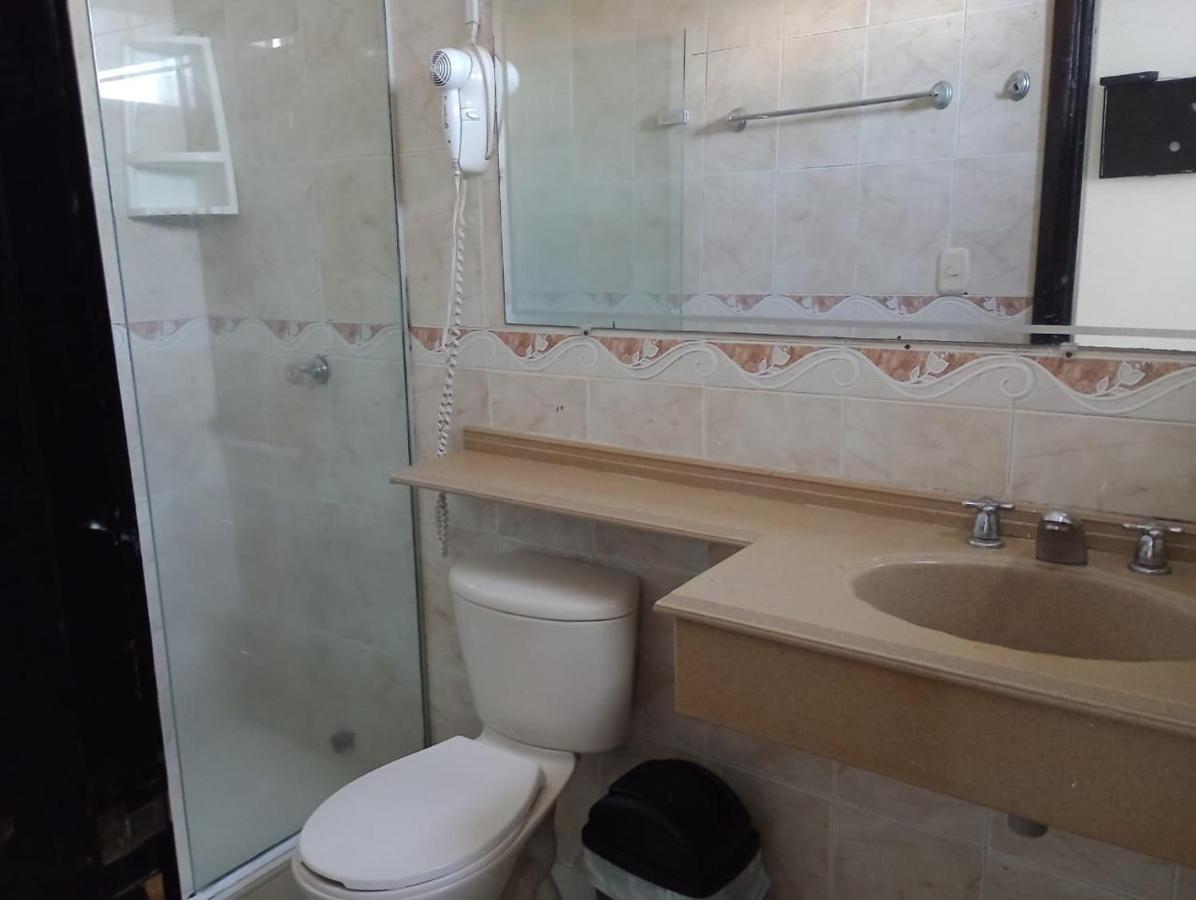 Hotel Suite Imperial 72 บาร์รังกีญา ภายนอก รูปภาพ