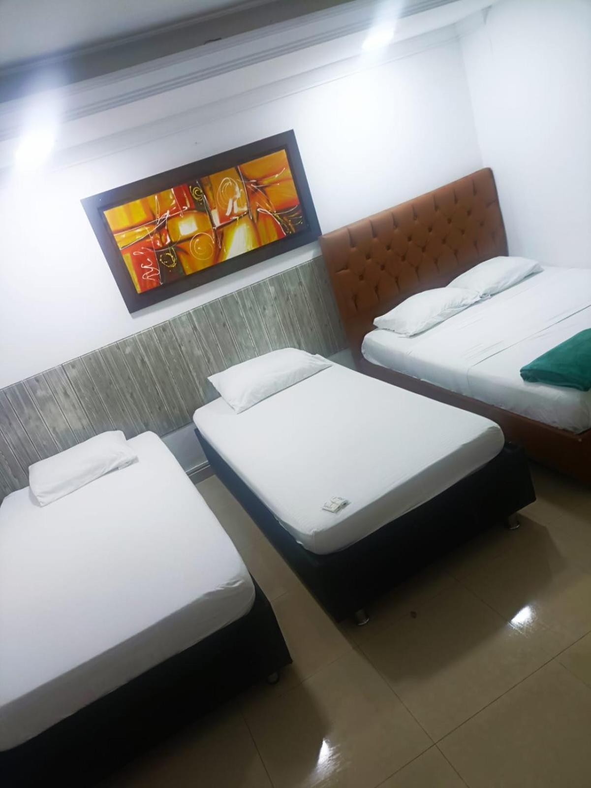Hotel Suite Imperial 72 บาร์รังกีญา ภายนอก รูปภาพ