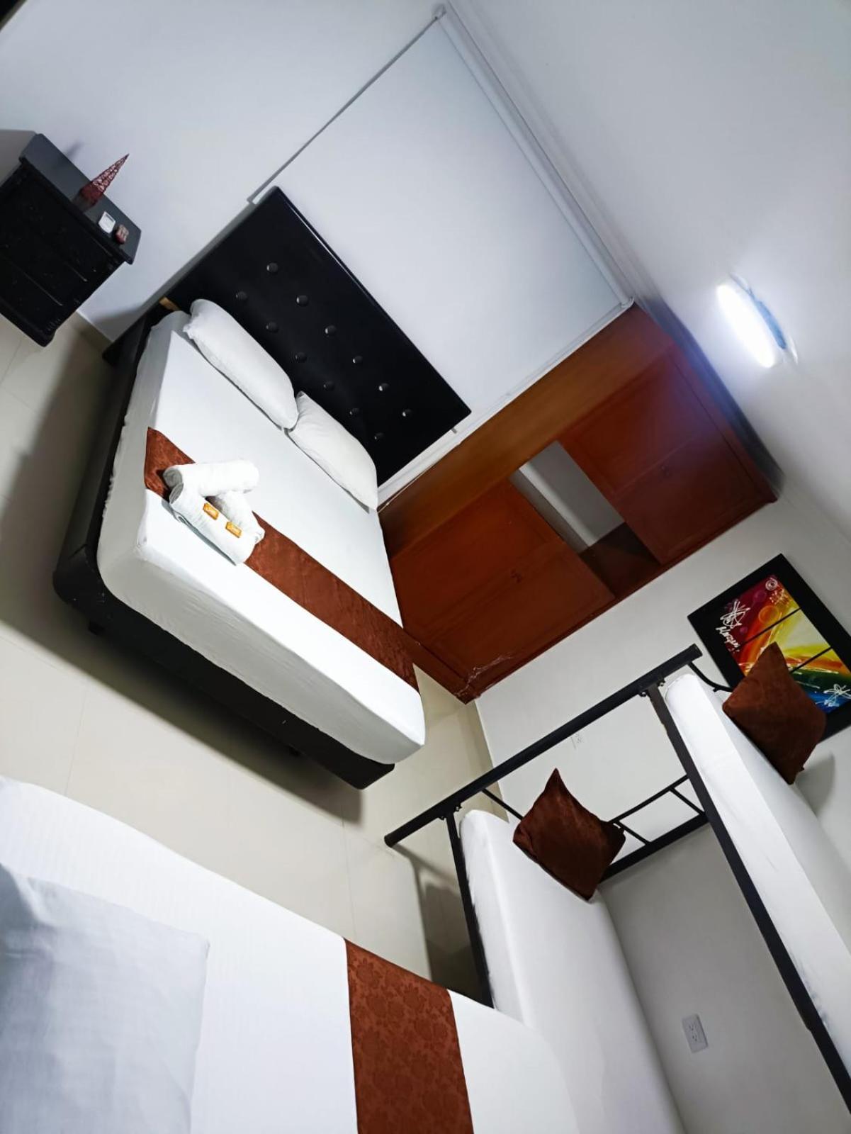Hotel Suite Imperial 72 บาร์รังกีญา ภายนอก รูปภาพ