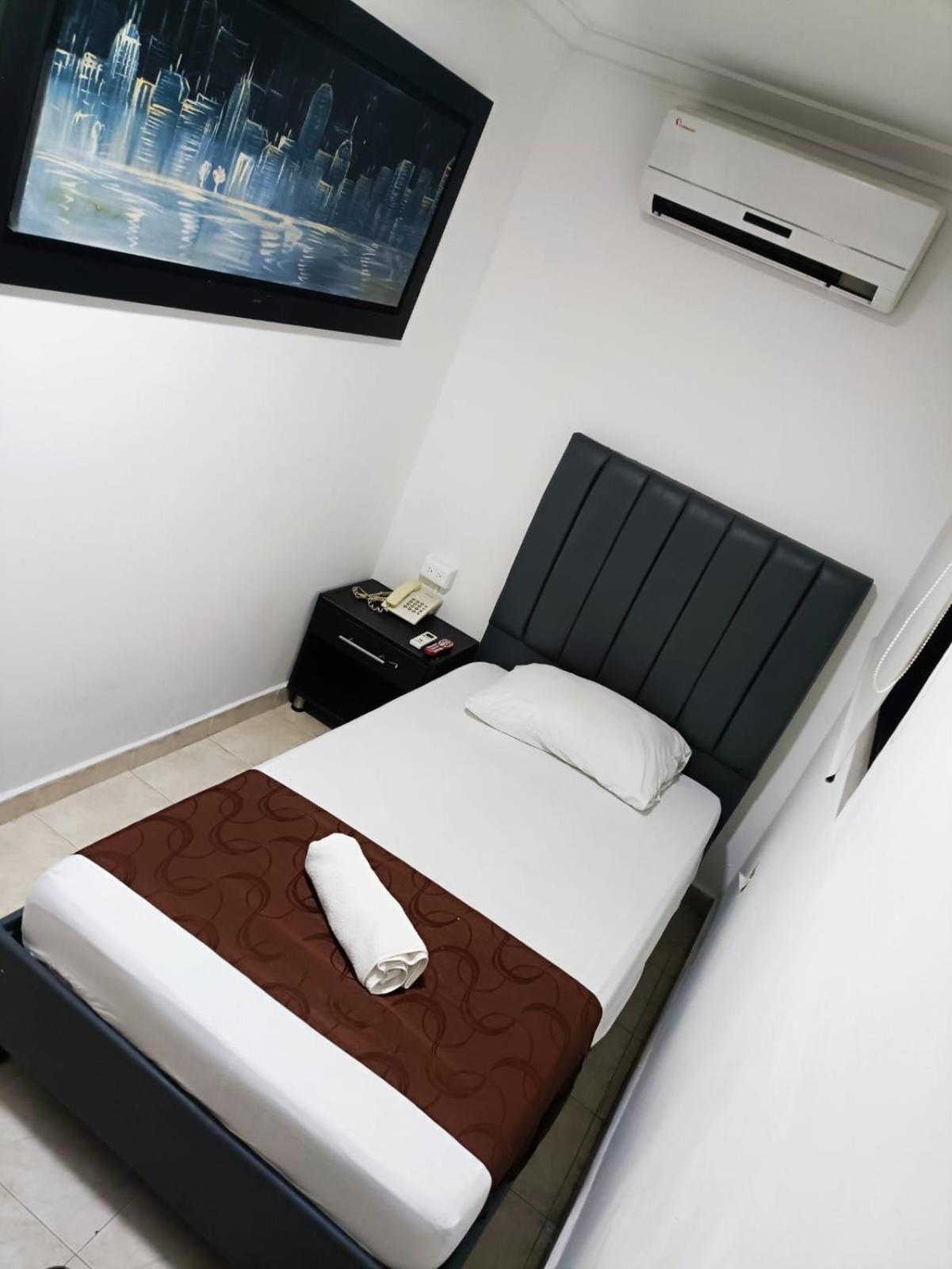 Hotel Suite Imperial 72 บาร์รังกีญา ภายนอก รูปภาพ