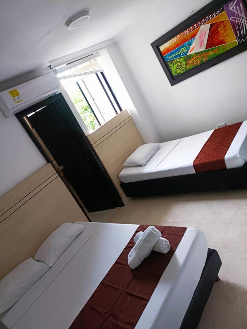 Hotel Suite Imperial 72 บาร์รังกีญา ภายนอก รูปภาพ
