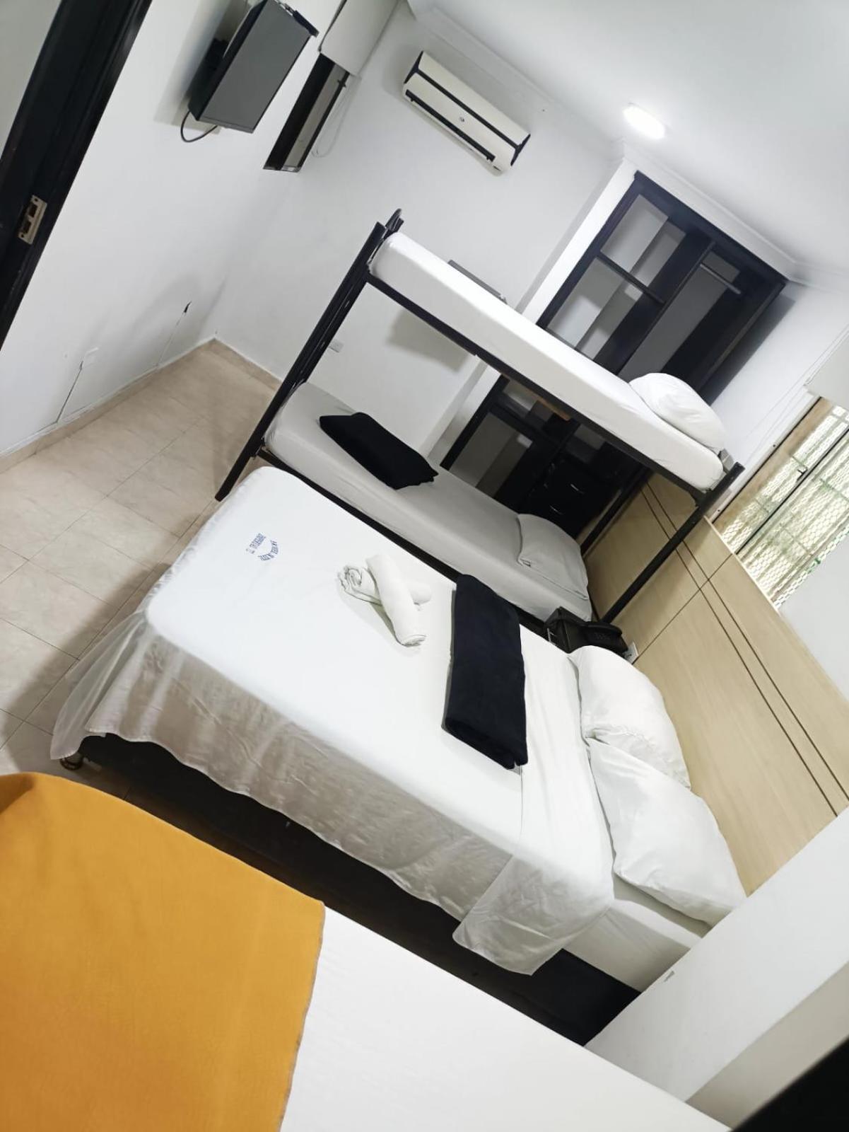 Hotel Suite Imperial 72 บาร์รังกีญา ภายนอก รูปภาพ