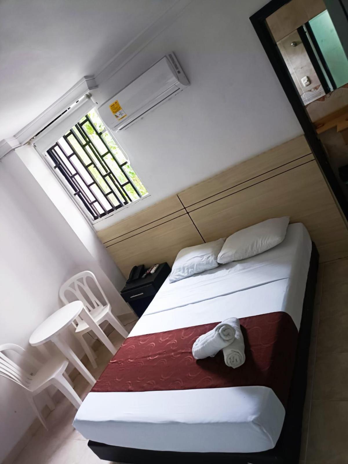 Hotel Suite Imperial 72 บาร์รังกีญา ภายนอก รูปภาพ