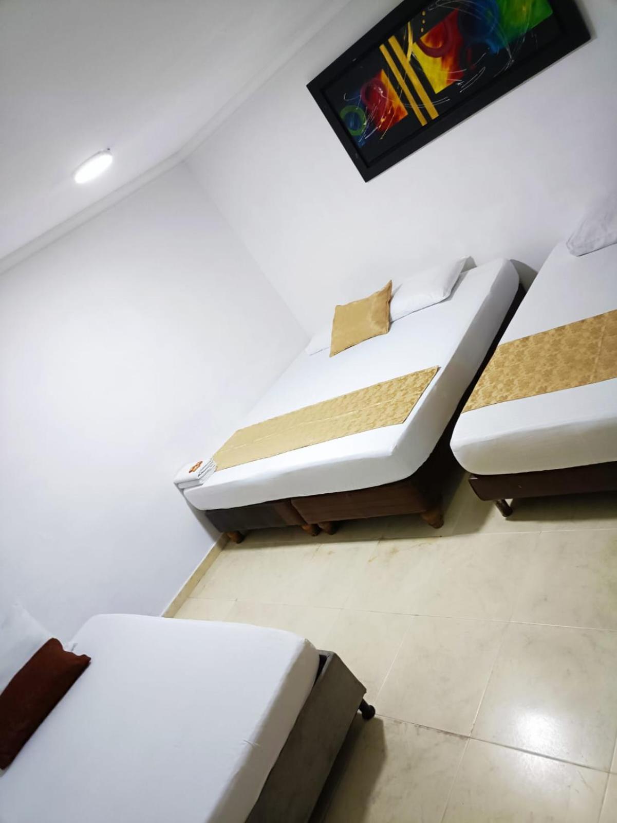 Hotel Suite Imperial 72 บาร์รังกีญา ภายนอก รูปภาพ