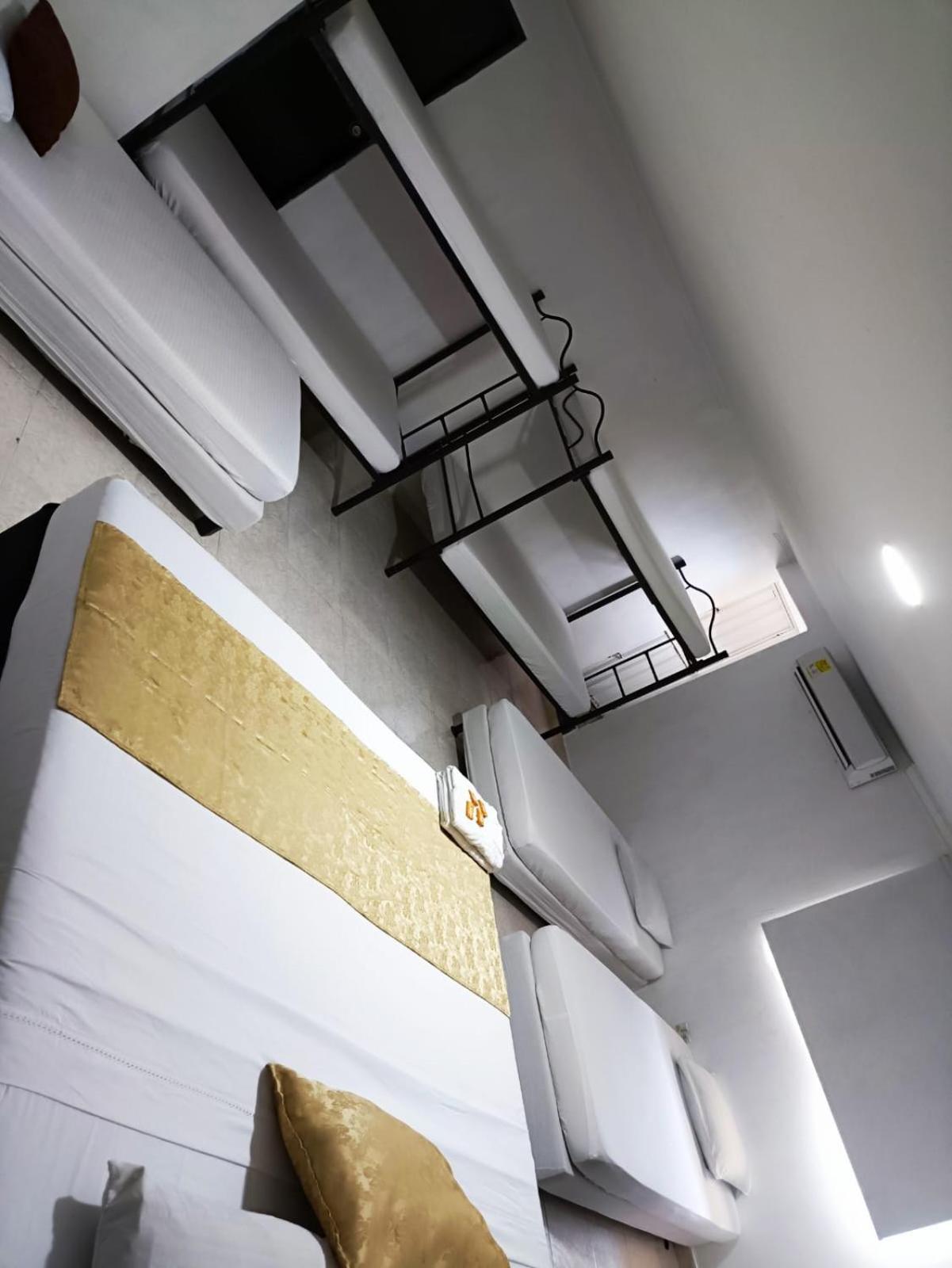Hotel Suite Imperial 72 บาร์รังกีญา ภายนอก รูปภาพ