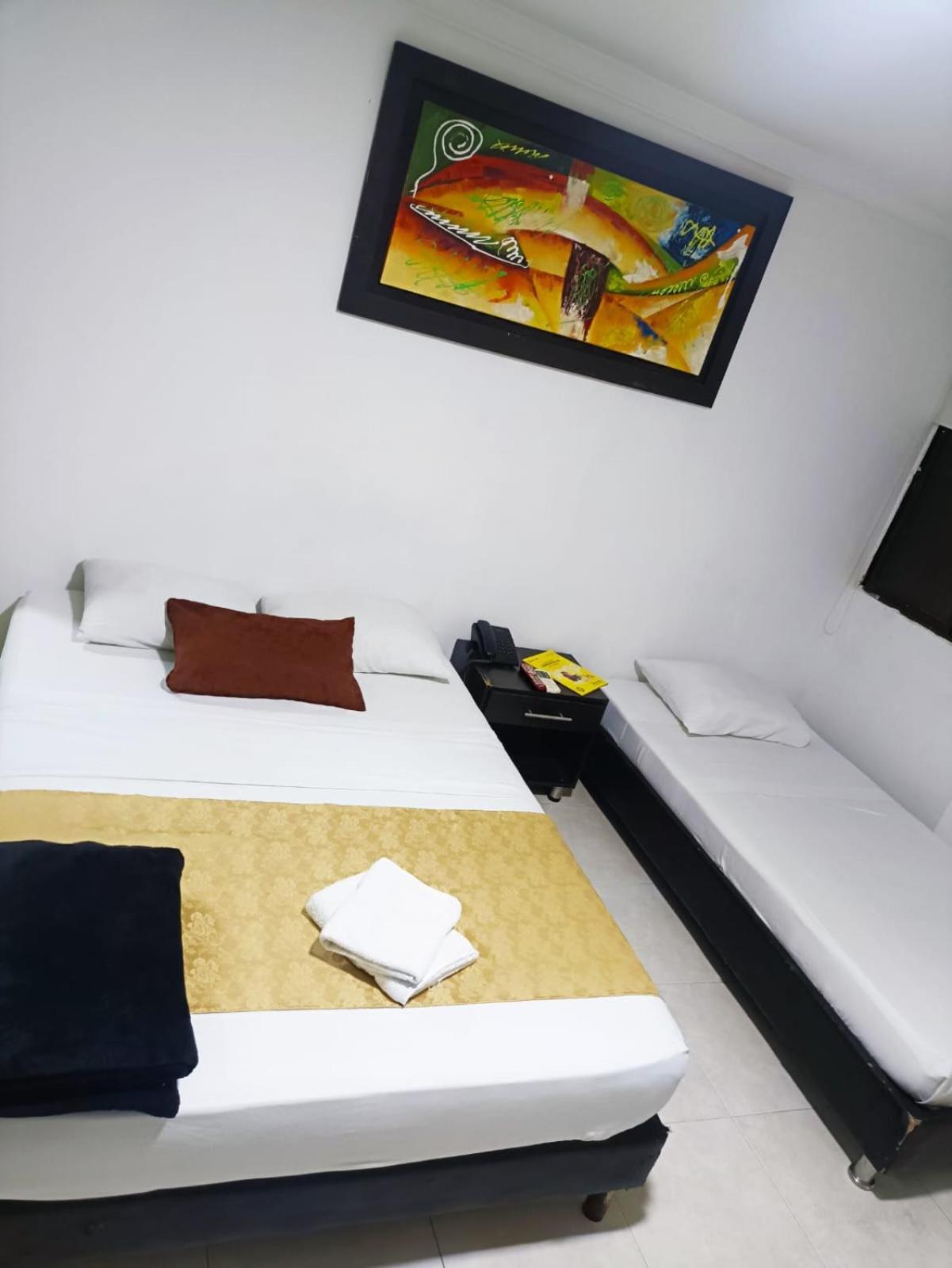 Hotel Suite Imperial 72 บาร์รังกีญา ภายนอก รูปภาพ